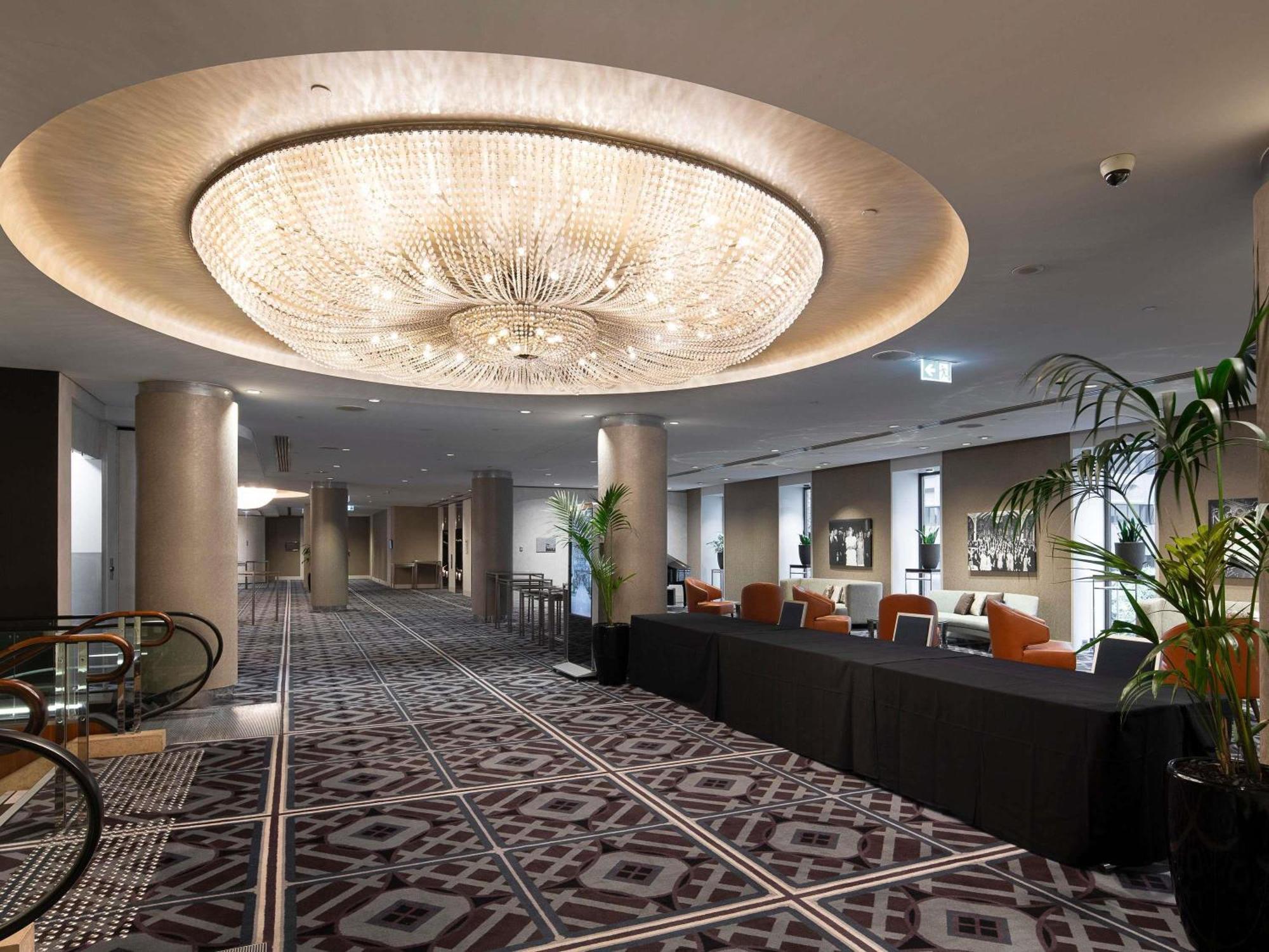 Отель Sofitel Sydney Wentworth Экстерьер фото